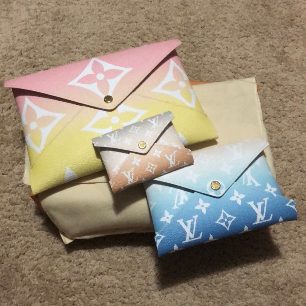 Louis Vuitton Tricolor Monogram Key & Card Holder Set - Picture 2 of 5